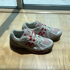 new balance 1906r red white